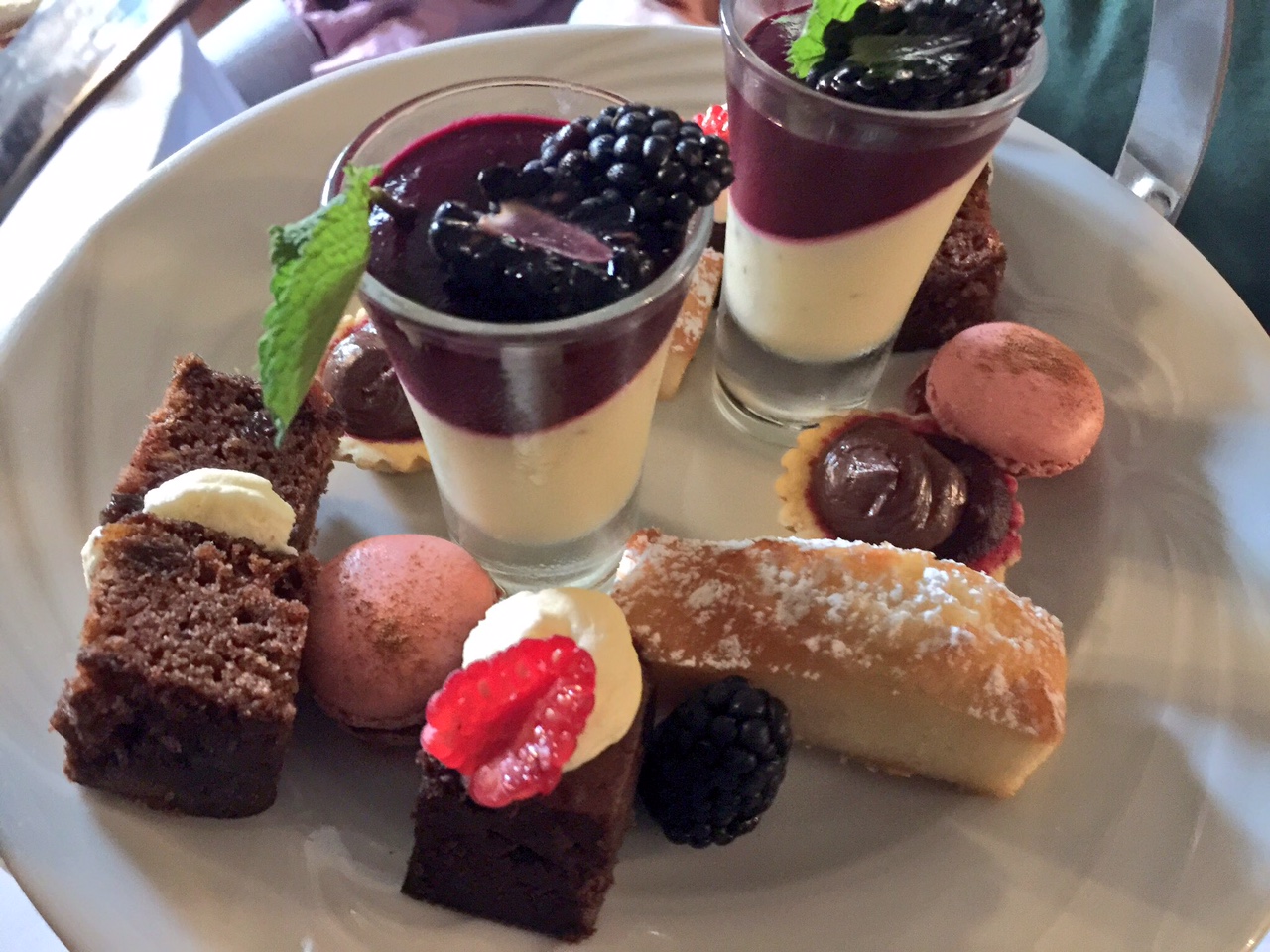 A Wonderful Afternoon Tea at The Lygon Arms Cotswolds Concierge
